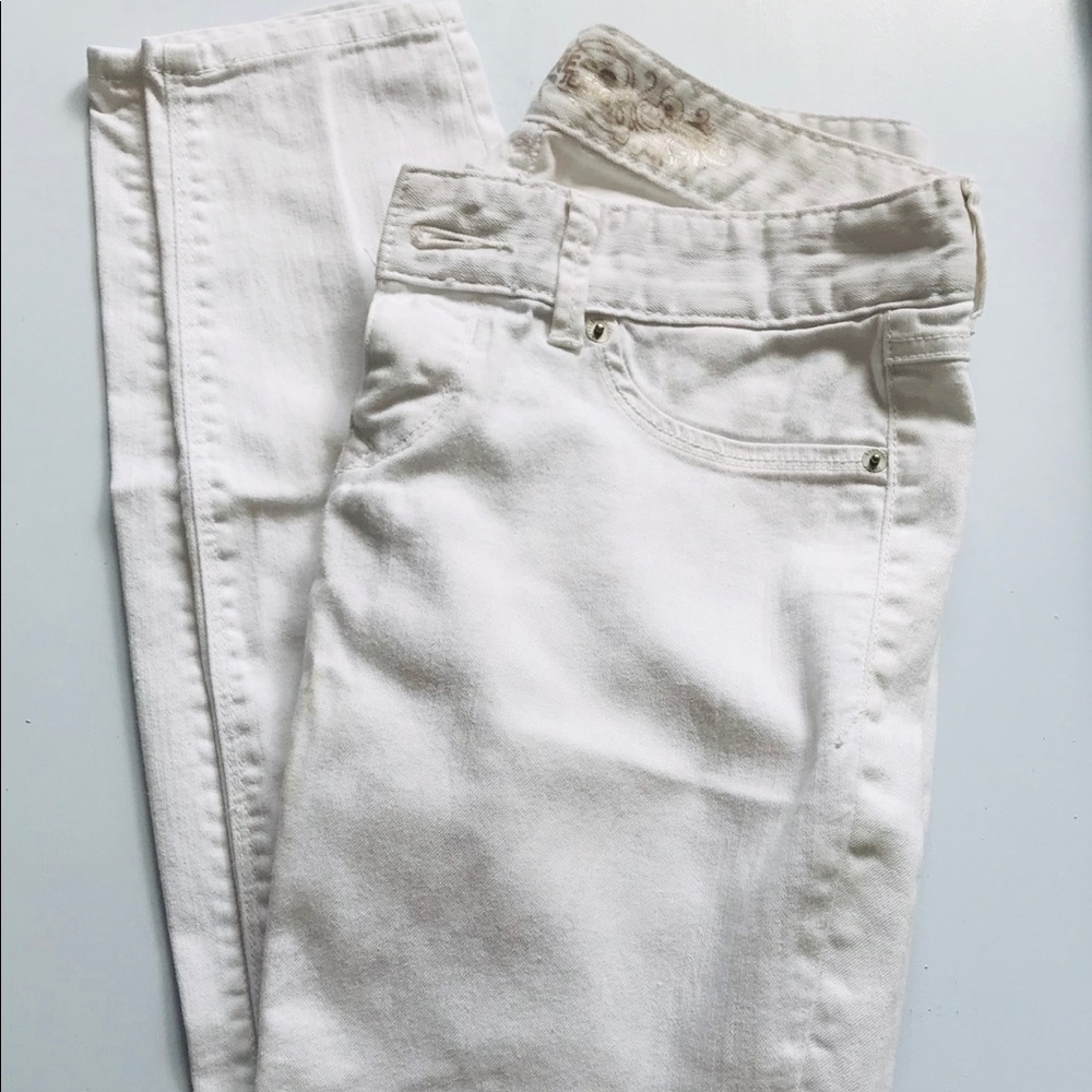 Express / White Jeans